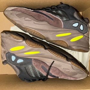 Yeezy 700 boost sneakers